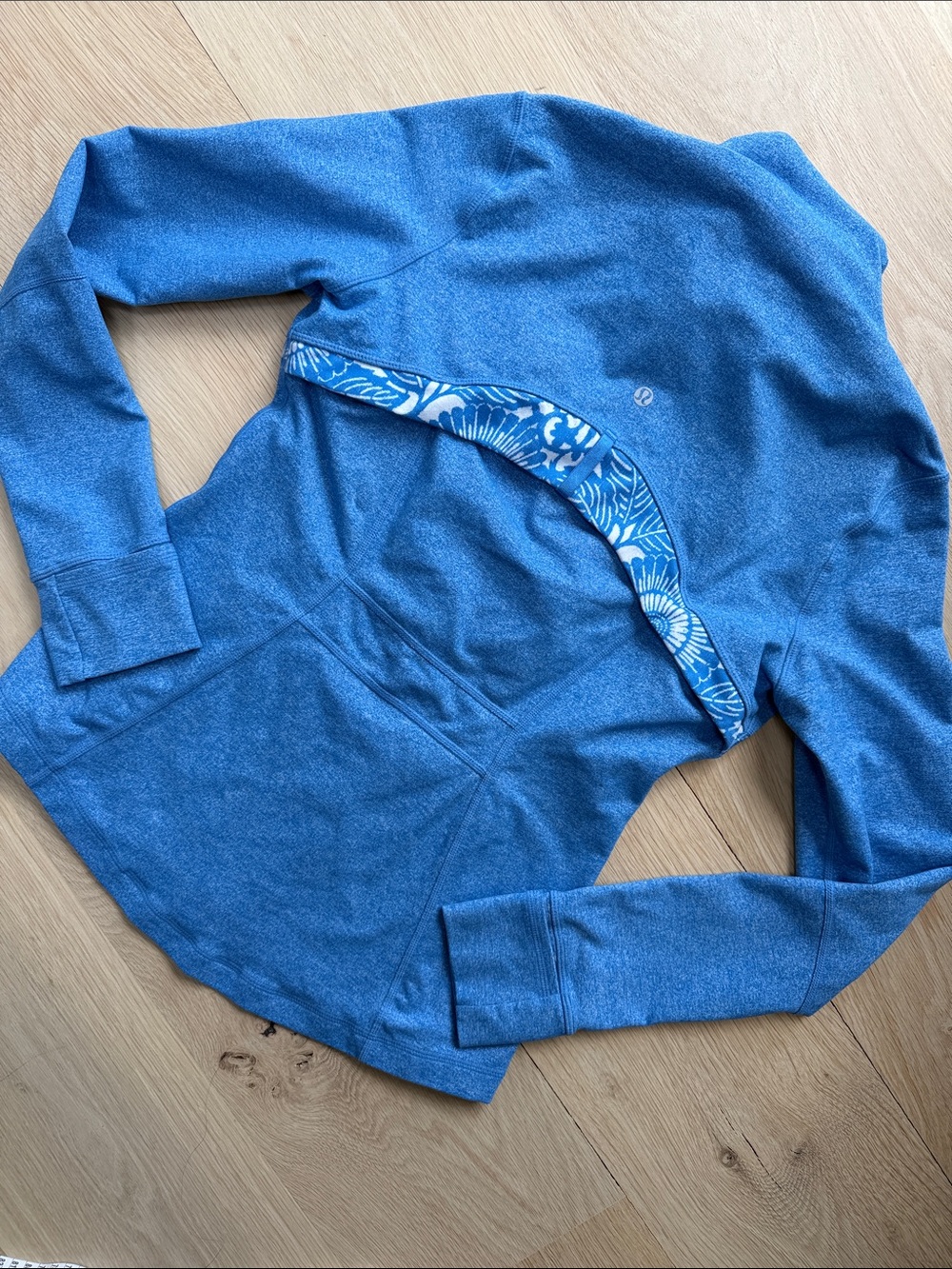 Lululemon Women's Zip-Front Active Jacket with Patterned Trim - Picture 10 of 11